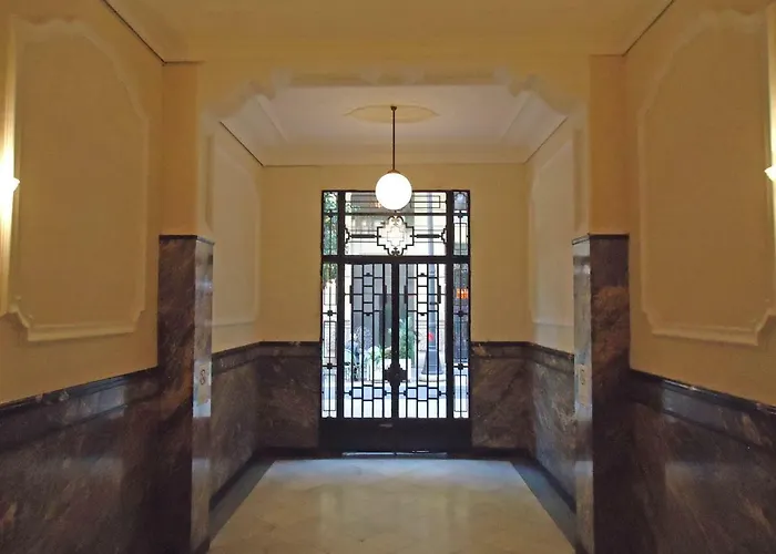 아파트 Entre La Estacion Y El Ayuntamiento *